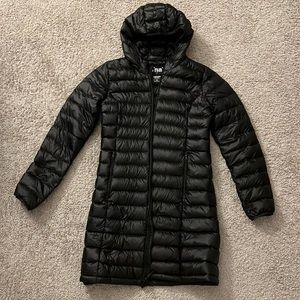 Aritzia puffer coat